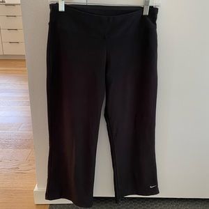 Black Nike dri-fit capri